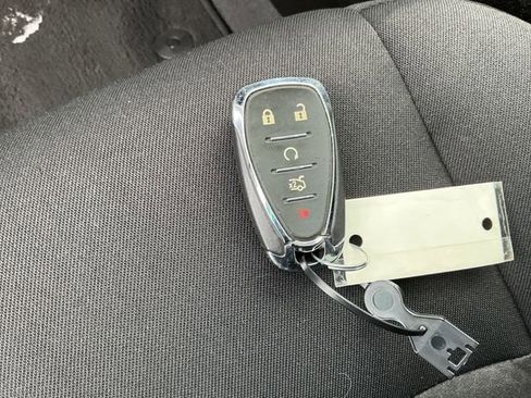 Used 2023 Chevrolet Malibu LT image 46