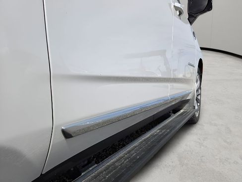 Used 2021 GMC Yukon XL Denali w/ Denali Ultimate Package image 26