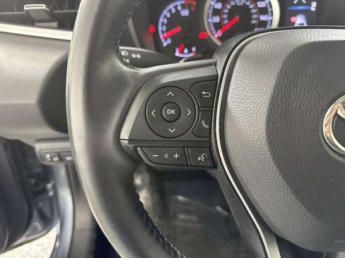 Used 2021 Toyota Corolla SE w/ SE Premium Package image 12