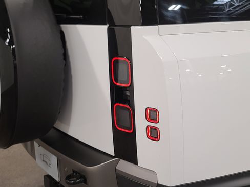 New 2026 Land Rover Defender 130 S image 18