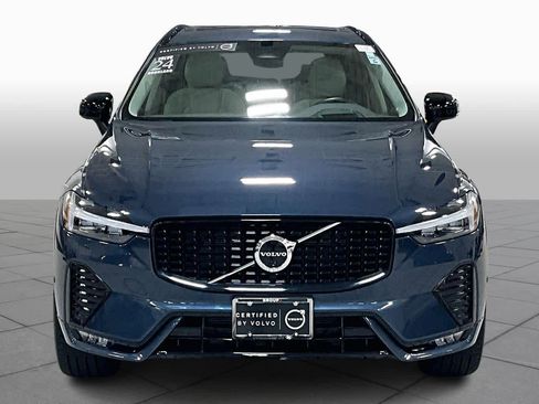 Certified 2024 Volvo XC60 B5 Ultimate w/ Climate Package image 3