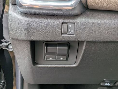 New 2026 GMC Canyon Denali image 15