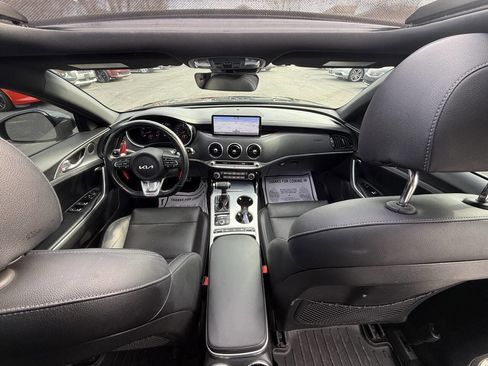Used 2022 Kia Stinger GT1 image 30