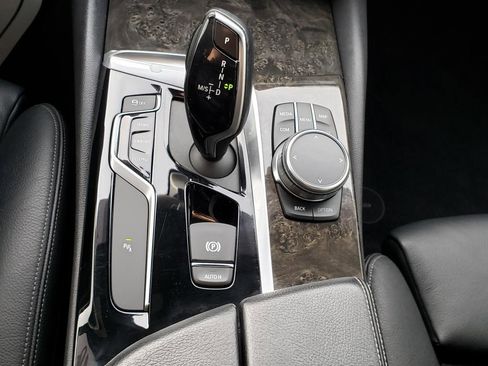 Used 2019 BMW 540i xDrive w/ Convenience Package image 31
