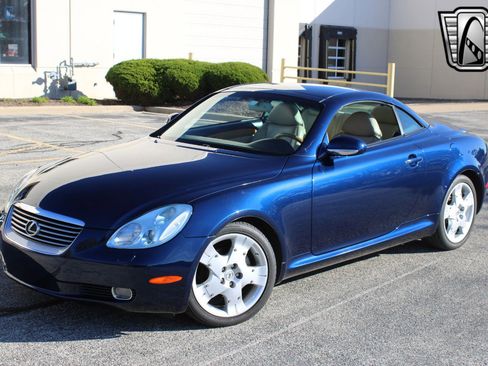 Used 2002 Lexus SC 430 Convertible image 2