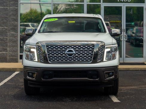 Used 2019 Nissan Titan Platinum Reserve w/ Platinum Utility Package AWD/4WD image 7