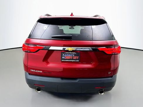 Used 2023 Chevrolet Traverse LT image 7