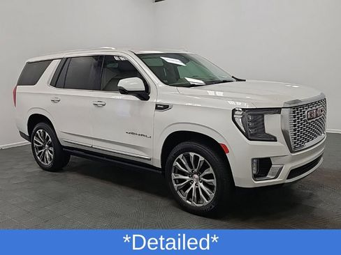 Used 2021 GMC Yukon Denali w/ Denali Premium Package AWD/4WD image 2