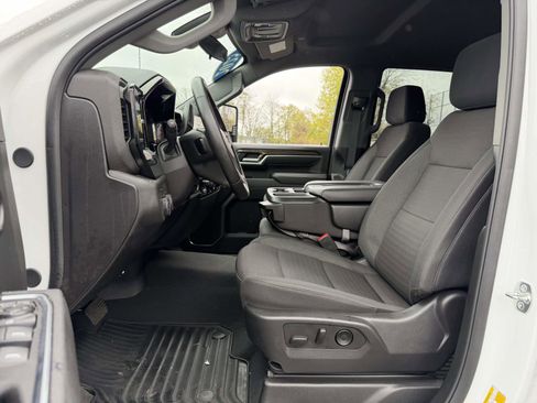 Certified 2025 Chevrolet Silverado 2500 LT w/ Convenience Package AWD/4WD image 9