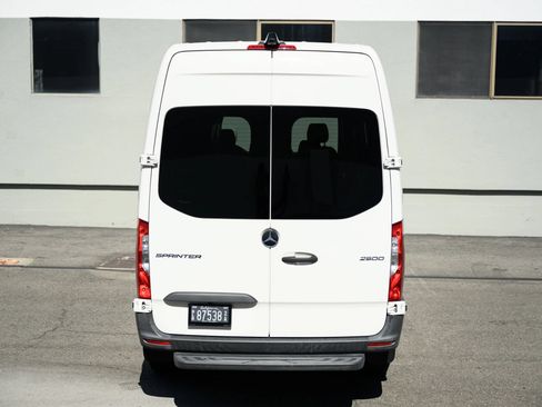 Used 2021 Mercedes-Benz Sprinter 2500 image 19