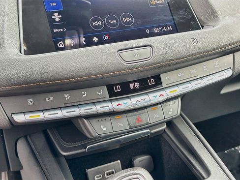 Used 2019 Cadillac XT4 Sport w/ Cold Weather Package AWD/4WD image 15