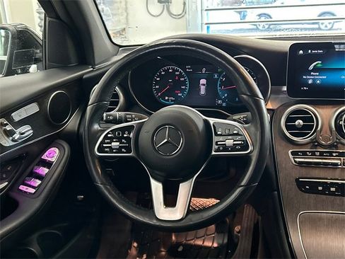 Used 2021 Mercedes-Benz GLC 300 GLC 300 image 22