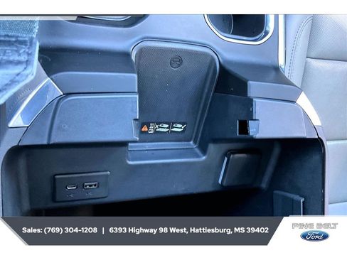 Used 2023 GMC Sierra 1500 SLT w/ SLT Premium Package image 24