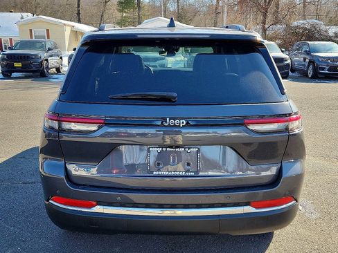 Used 2022 Jeep Grand Cherokee Limited 4xe image 5