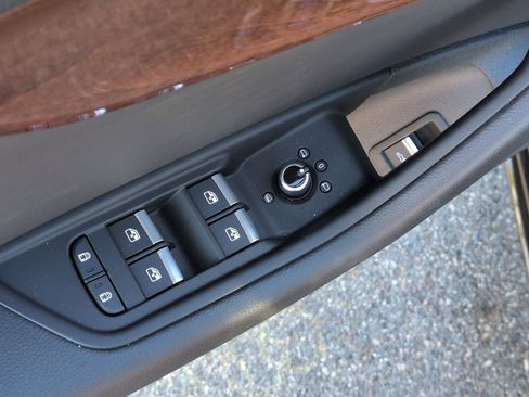 Used 2023 Audi A4 2.0T Premium w/ Convenience Package image 15