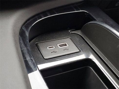 Certified 2023 Cadillac Escalade Sport image 22