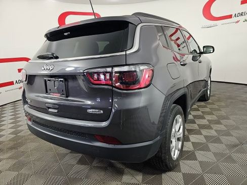 Certified 2024 Jeep Compass Latitude image 7