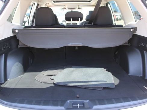 Used 2023 Subaru Forester Premium AWD/4WD image 40