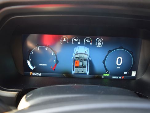 Used 2024 Ford F150 Lariat w/ Equipment Group 502A High image 12