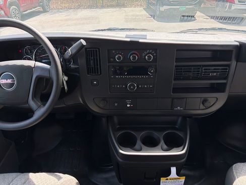 New 2026 GMC Savana 2500 w/ Driver Convenience Package RWD image 19