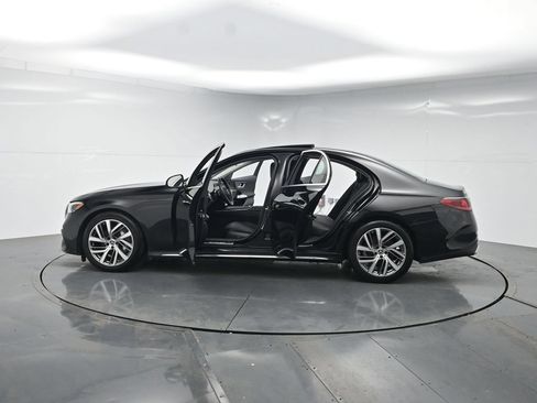 Used 2025 Mercedes-Benz E 350 Sedan image 49
