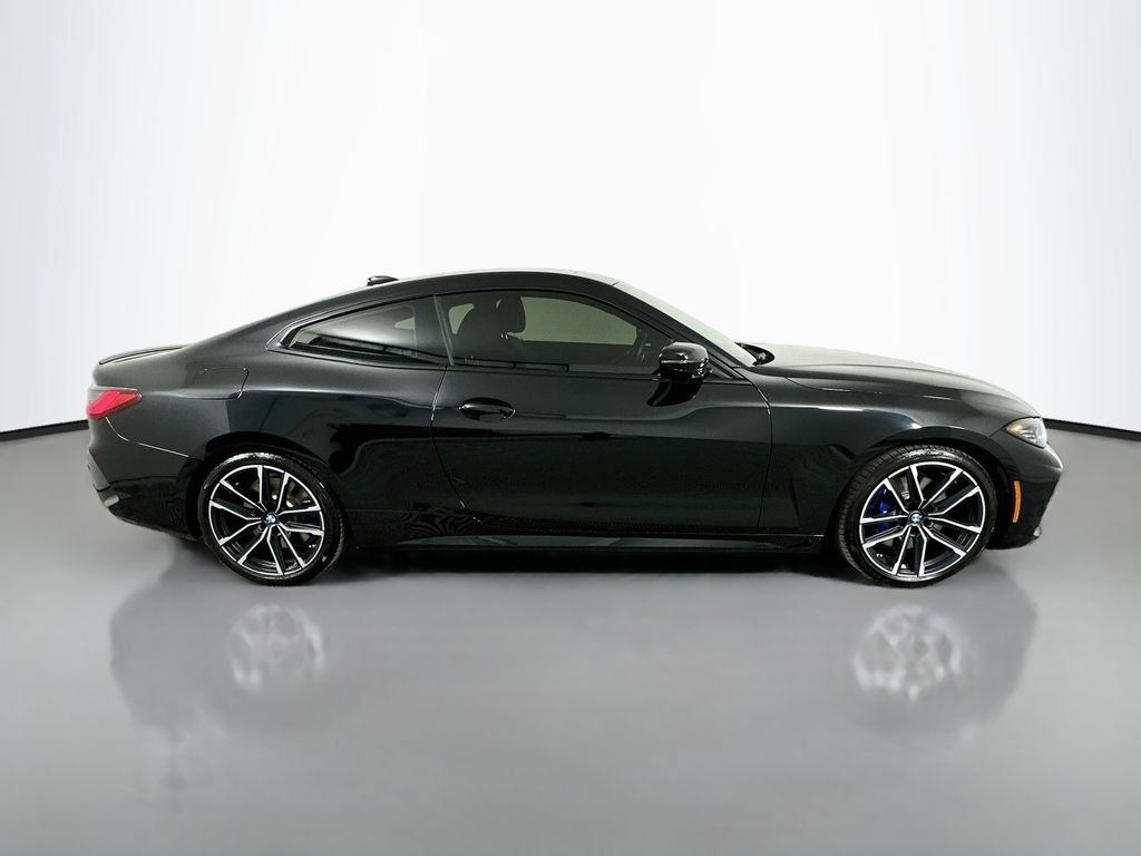 Used 2022 BMW 430i Coupe w/ M Sport Package RWD image 4