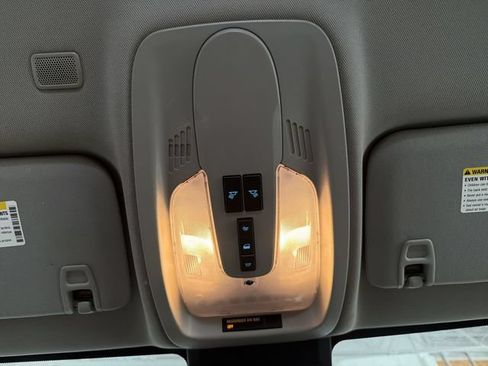 Used 2017 Chevrolet Equinox LT AWD/4WD image 21