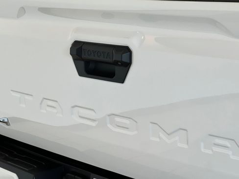 Certified 2025 Toyota Tacoma SR5 image 26