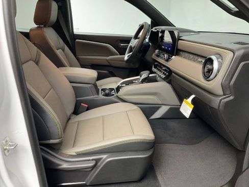 New 2026 Chevrolet Colorado ZR2 w/ Technology Package image 25