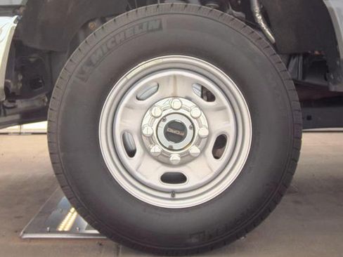Used 2026 Ford F250 XL w/ XL Chrome Package AWD/4WD image 4