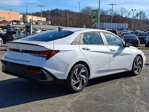New 2026 Hyundai Elantra Sport image 4