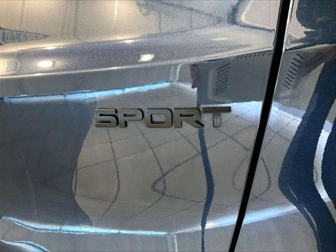 Used 2025 Honda CR-V Sport image 29