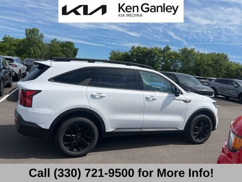 Used 2022 Kia Sorento S AWD/4WD image 4