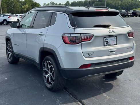 Used 2024 Jeep Compass Limited AWD/4WD image 7