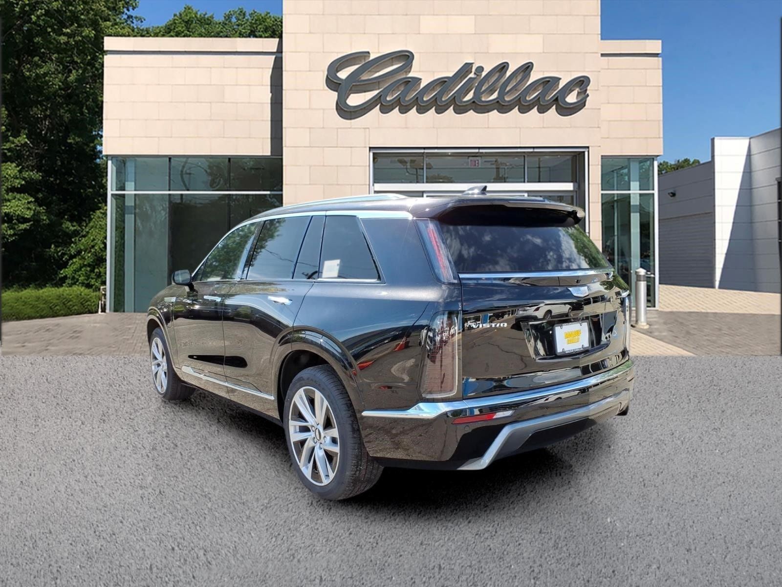 New 2027 Cadillac Vistiq Luxury w/ LPO, Floor Liner Package AWD/4WD image 3
