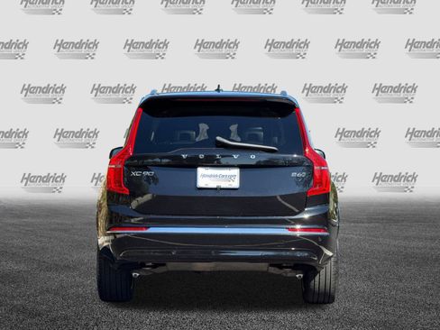 Used 2025 Volvo XC90 B6 Ultra image 6