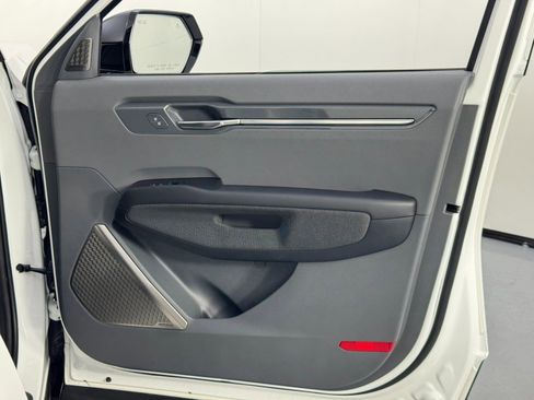 Used 2024 Kia EV9 GT-Line image 46