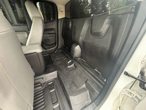 Used 2015 GMC Canyon SL RWD image 20