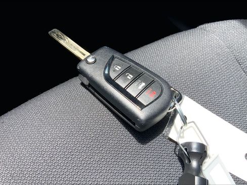 Used 2025 Toyota Corolla LE FWD image 14