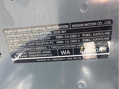 Used 2025 Nissan Sentra SR FWD image 12