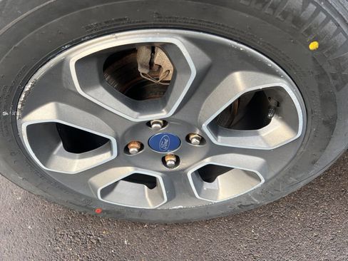 Used 2018 Ford EcoSport S image 41