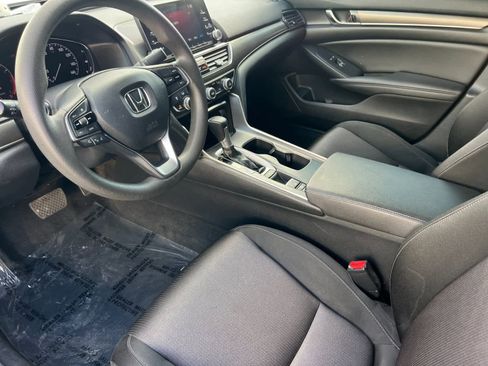 Used 2019 Honda Accord LX image 11