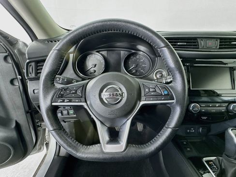 Used 2020 Nissan Rogue SL w/ Premium Package AWD/4WD image 11