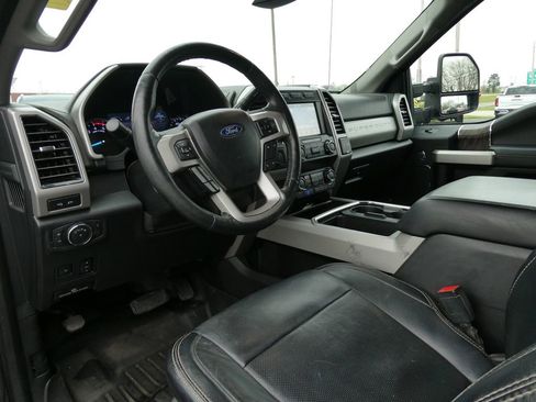 Used 2019 Ford F250 Lariat w/ Lariat Ultimate Package image 22