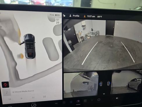 Used 2023 Tesla Model Y Long Range image 17