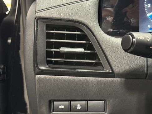 New 2026 Nissan Sentra SV w/ SV Convenience Package FWD image 10