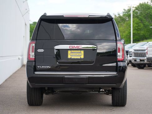 Used 2016 GMC Yukon Denali w/ Open Road Package AWD/4WD image 4