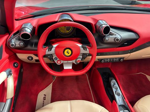 Used 2021 Ferrari F8 Tributo RWD image 15