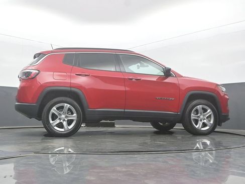 Used 2024 Jeep Compass Latitude AWD/4WD image 50