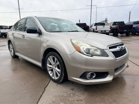 Used 2014 Subaru Legacy 2.5i w/ Alloy Wheel Package image 5